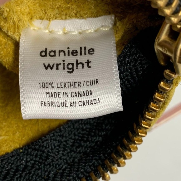 Danielle Wright 100% Leather Eye Roll Smiley Face Coin Purse Card Holder NWT - Picture 7 of 10